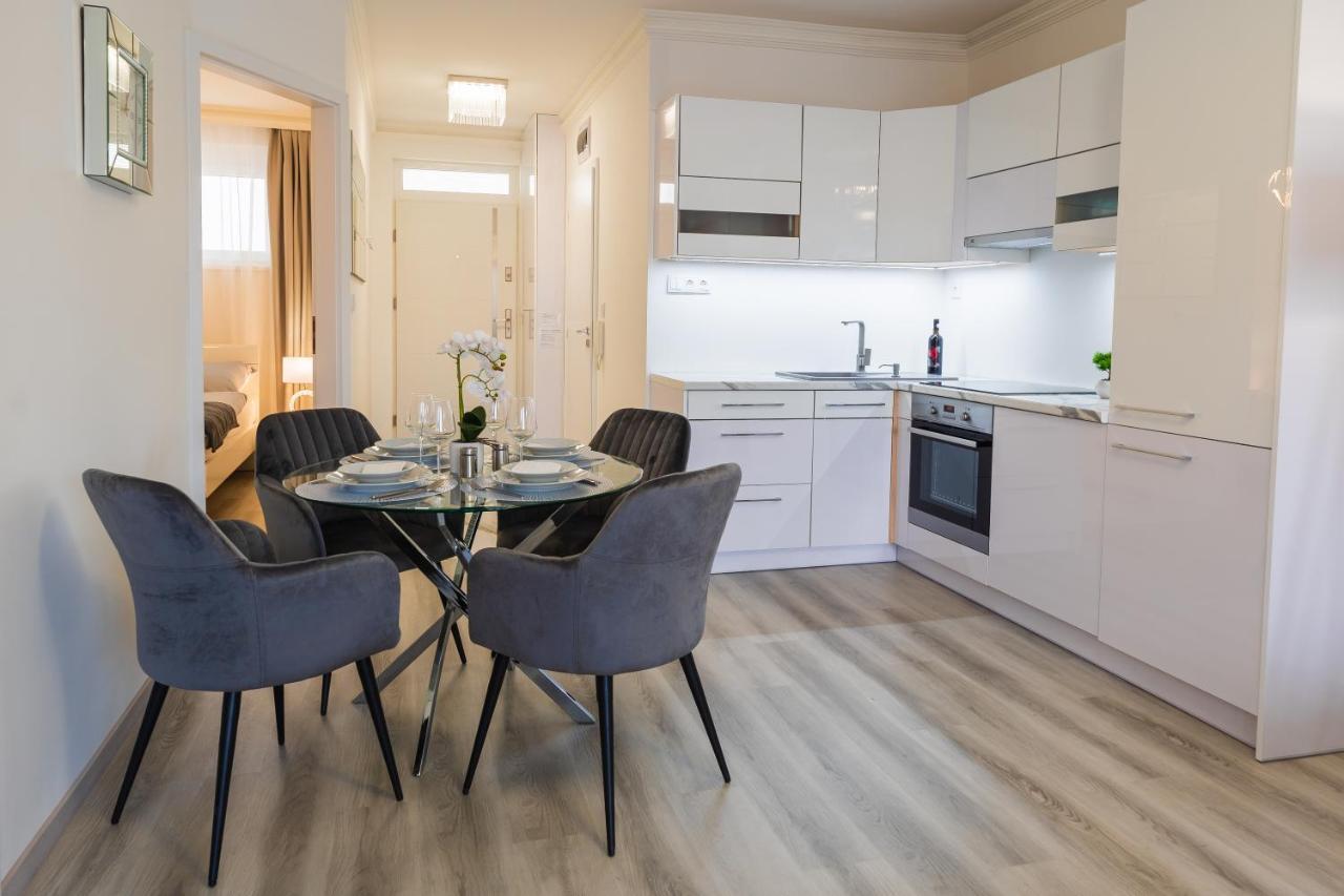 Central Residence Sopron Exterior photo